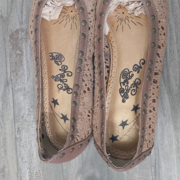 Naughty Monkey Women's Yoko Flat Brown Size 7.5 - Picture 6 of 15